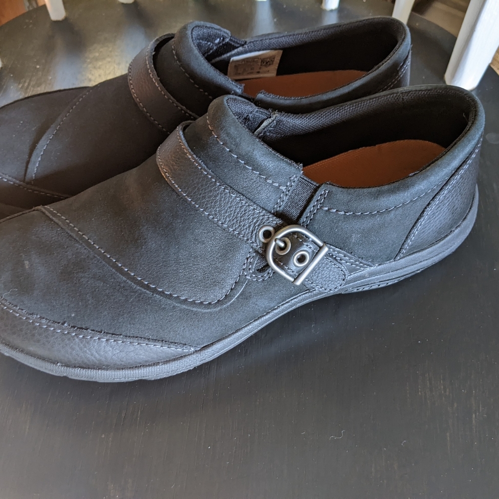 Women's Merrell Shoe